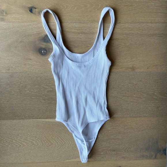 Aritzia Wilfred Free White Ribbed Bodysuit - Picture 2 of 6